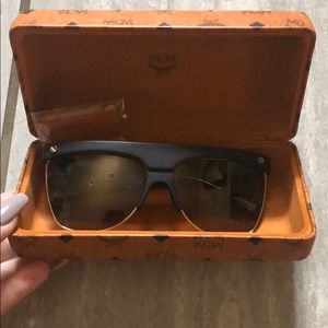 MCM 107s Flat Top Sunglasses